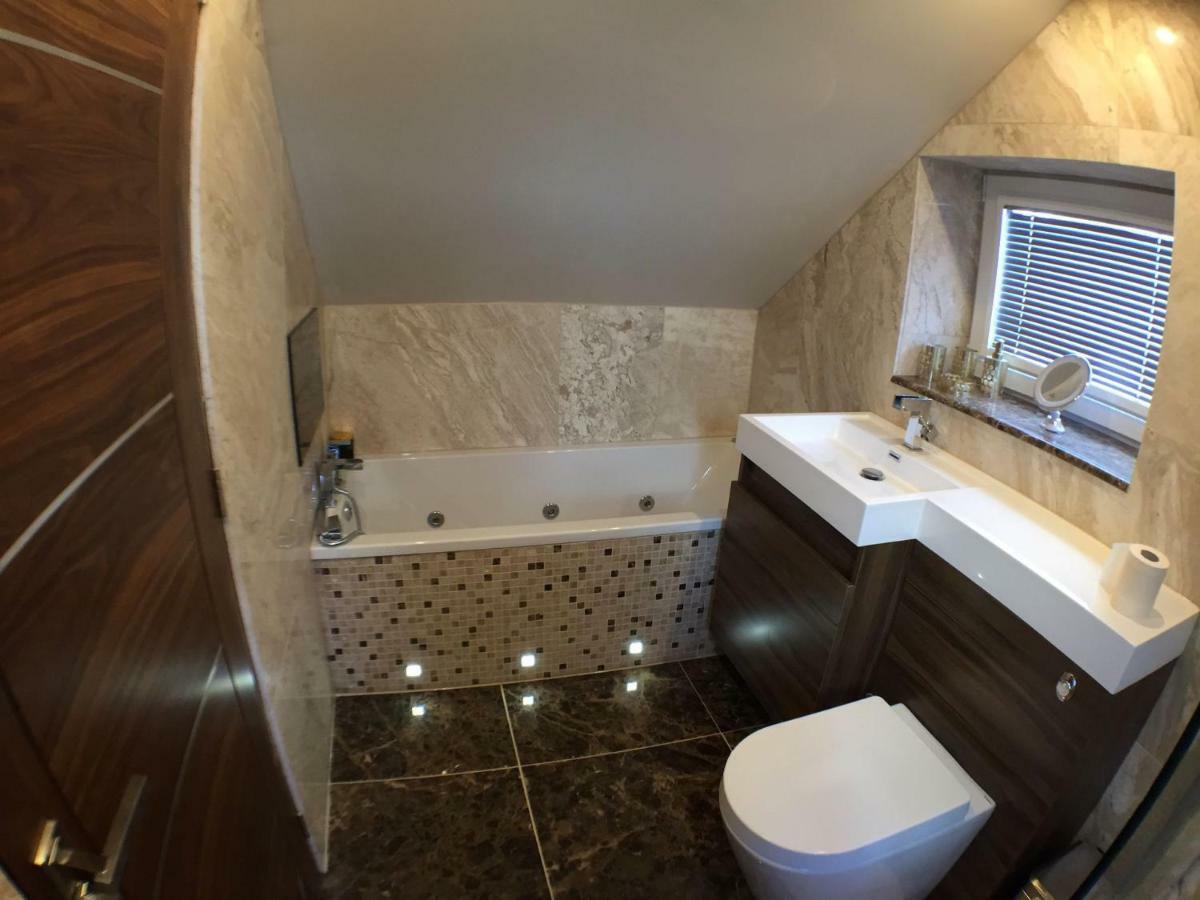 מלון Finstown Waterfront House מראה חיצוני תמונה